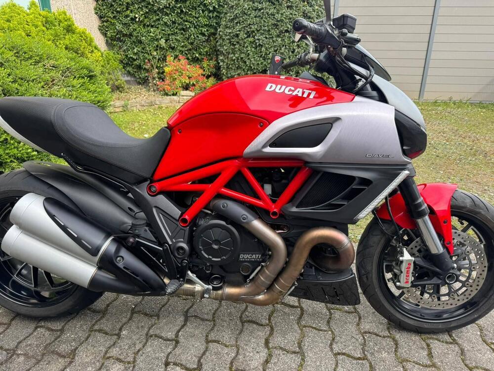Ducati Diavel 1200 (2010 - 13) (2)