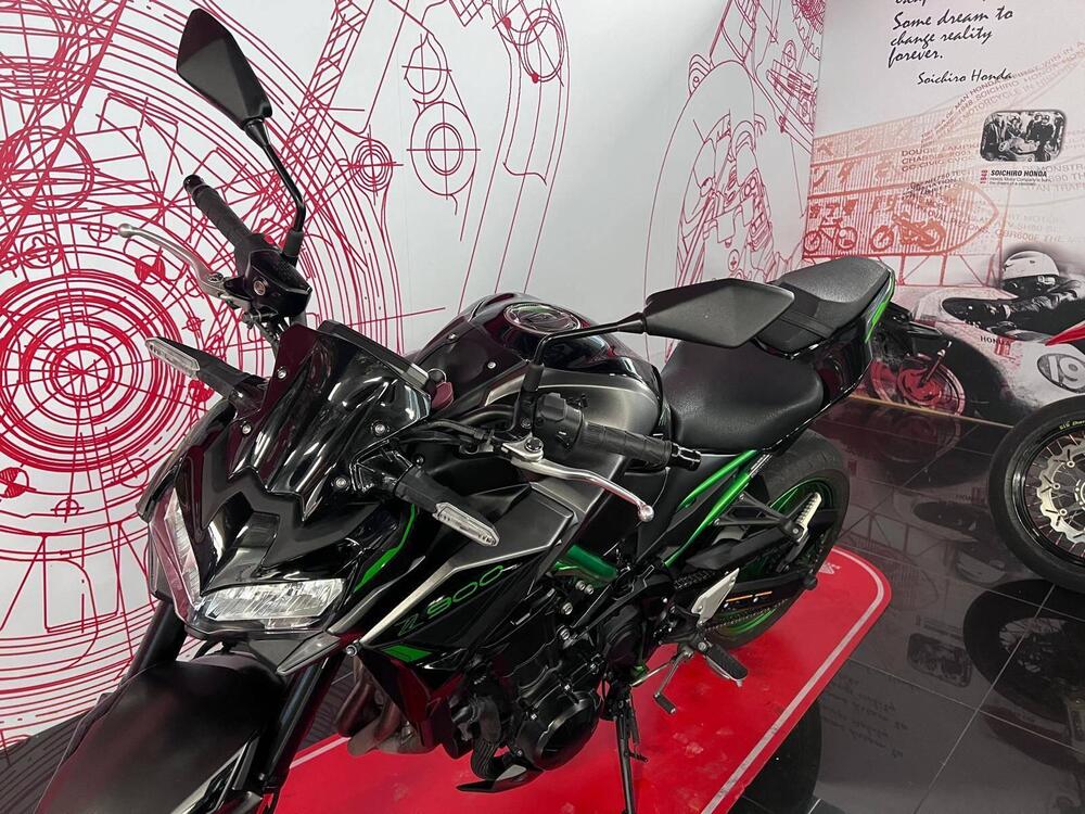 Kawasaki Z 900 (2021 - 24) (9)