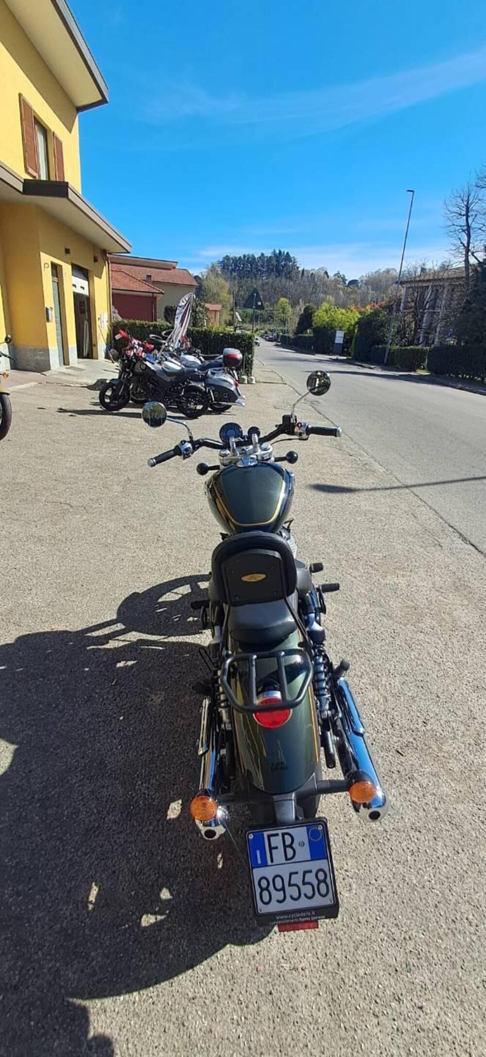 Royal Enfield Super Meteor 650 (2023 - 26) (4)