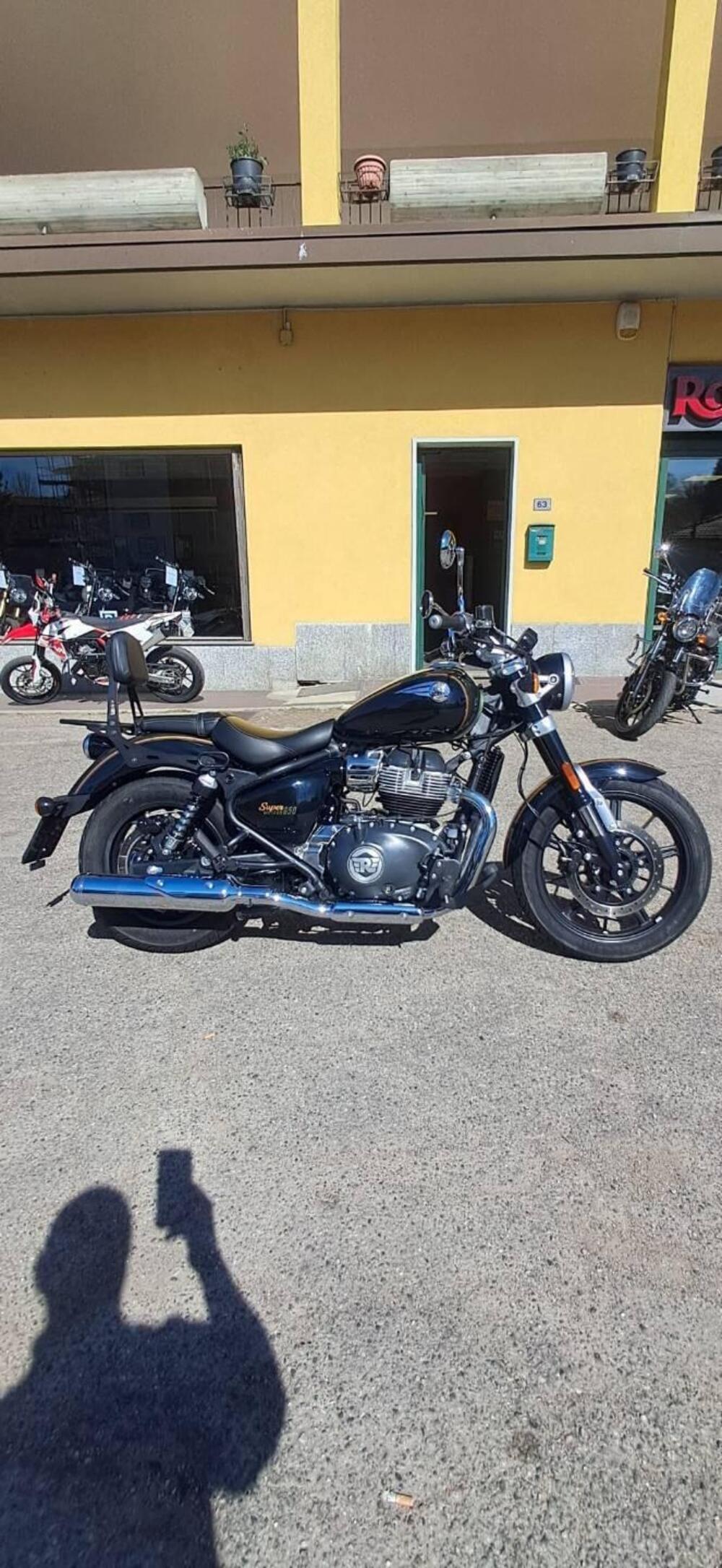 Royal Enfield Super Meteor 650 (2023 - 26) (8)