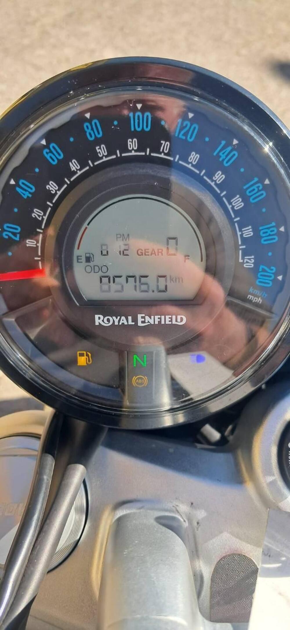 Royal Enfield Super Meteor 650 (2023 - 26) (9)