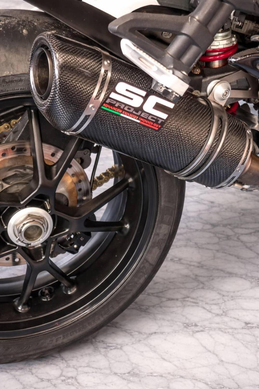 Triumph Speed Triple 1050 (2011 - 13) (10)