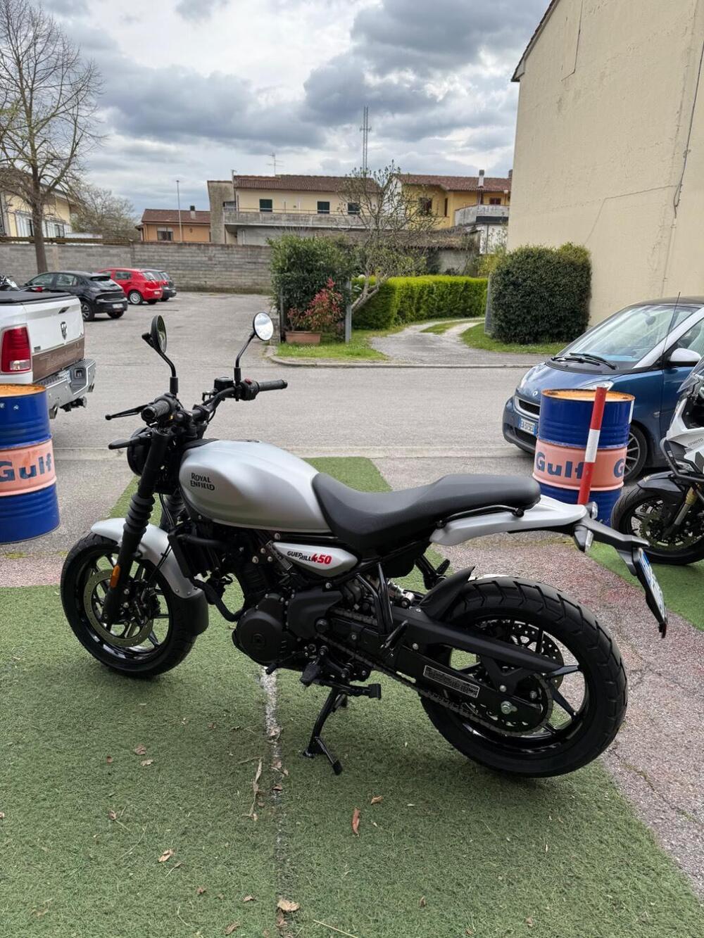 Royal Enfield Guerrilla 450 (2024 - 26) (4)