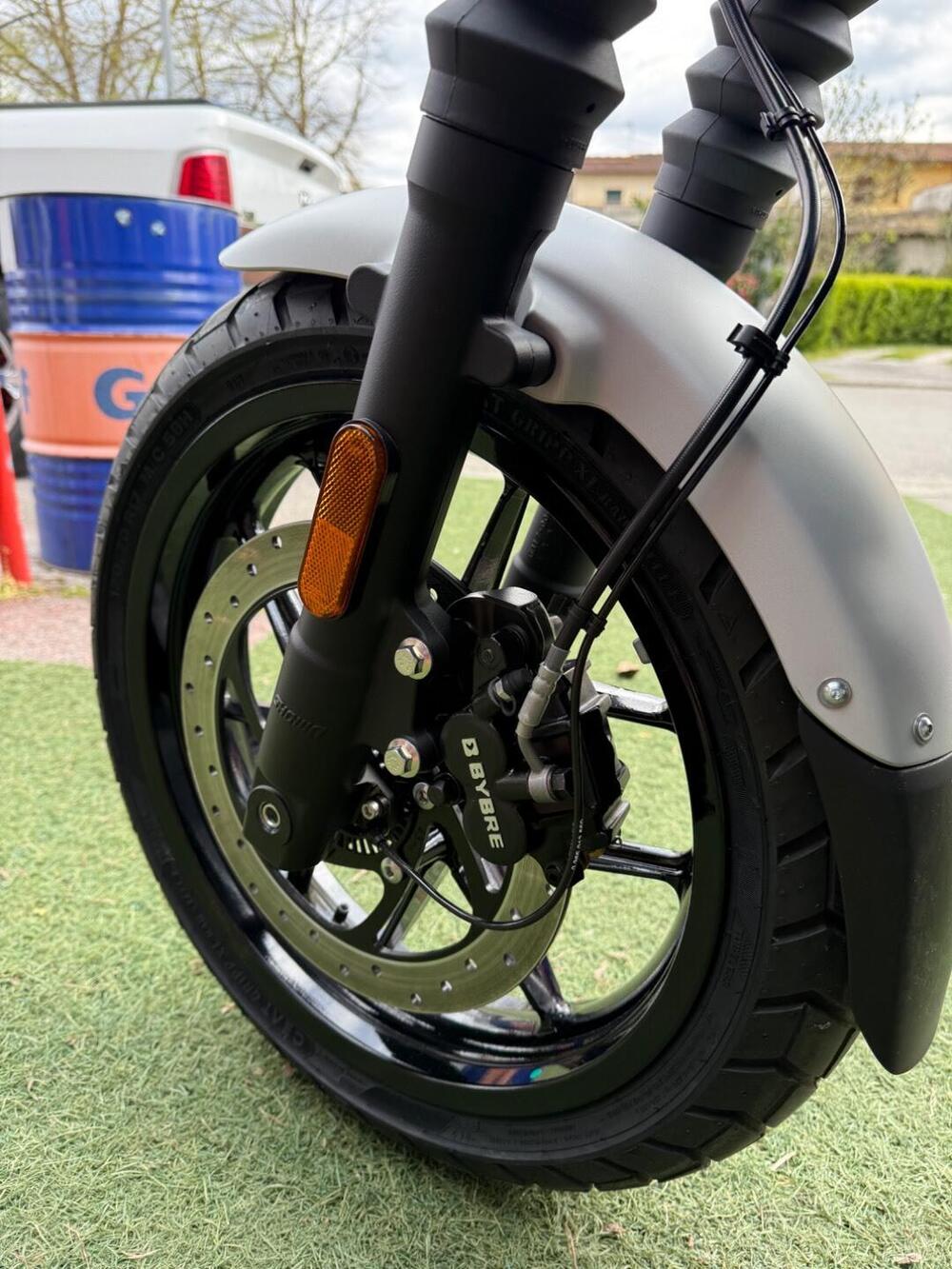 Royal Enfield Guerrilla 450 (2024 - 26) (15)