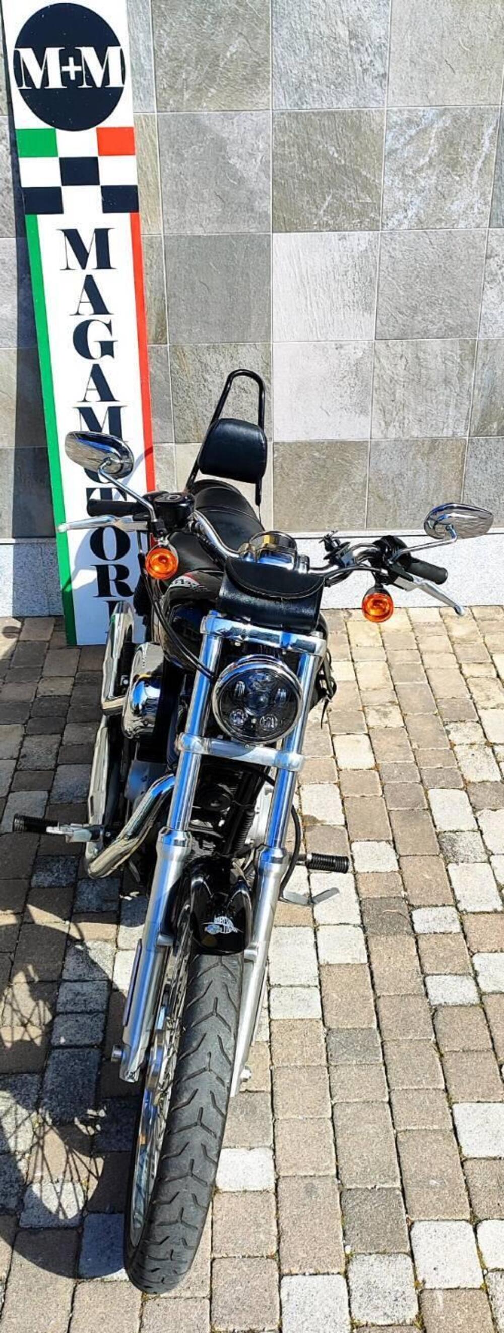 Harley-Davidson 883 Custom (2008 - 12) - XL 883C (7)