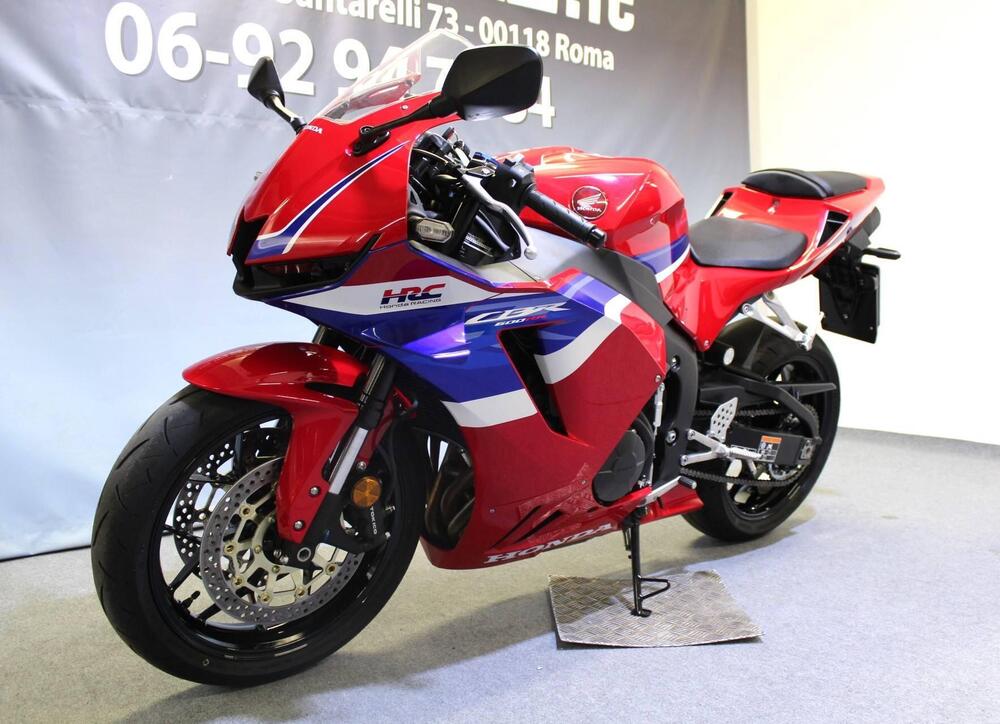 Honda CBR 600 RR (2024 - 26) (12)