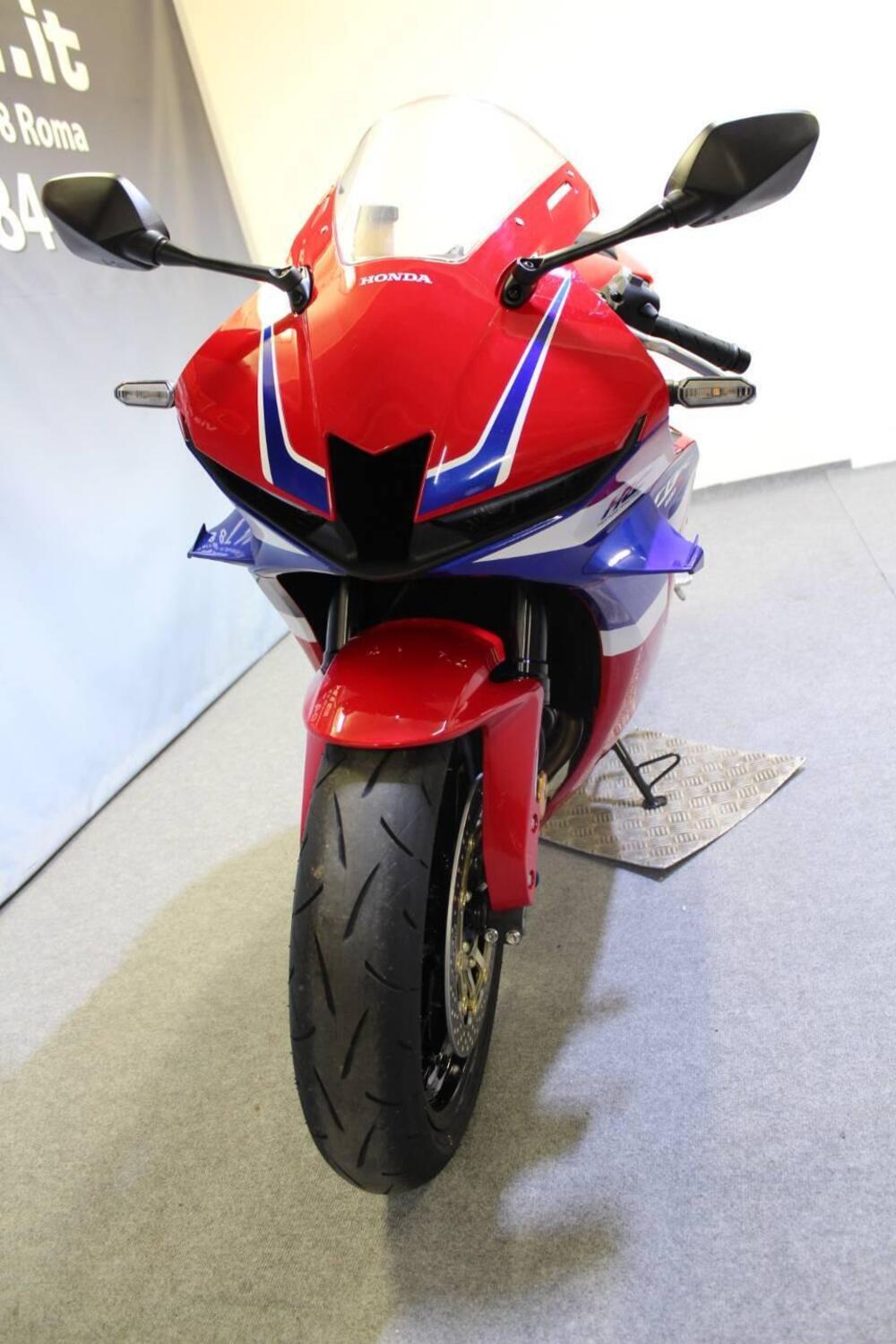 Honda CBR 600 RR (2024 - 26) (13)