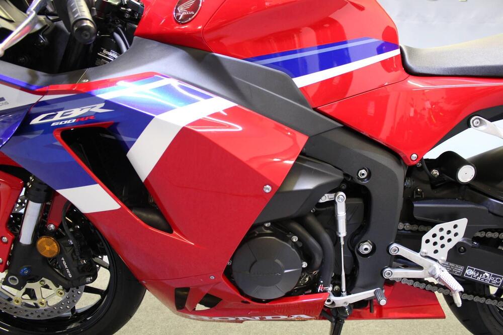 Honda CBR 600 RR (2024 - 26) (16)