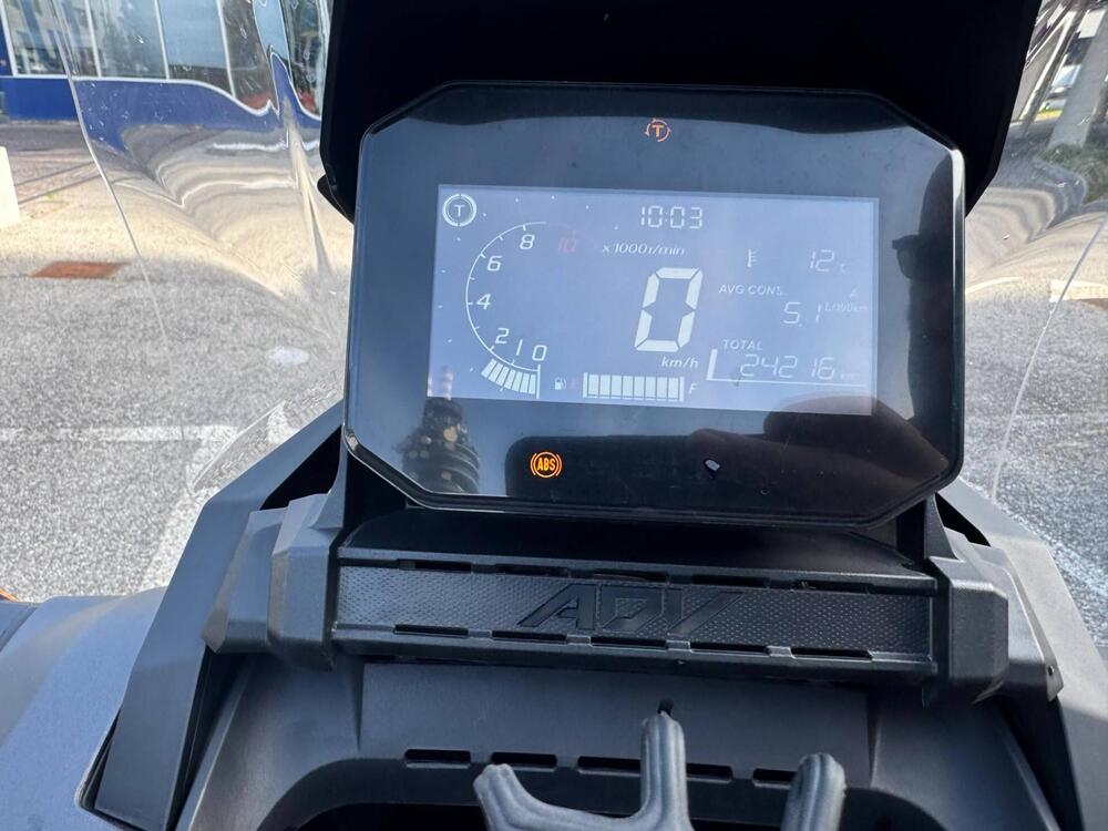 Honda ADV 350 (2022 - 24) (6)