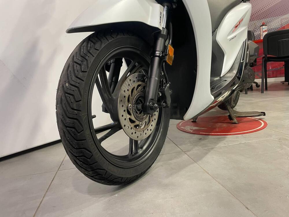 Honda SH 150i (2020 - 23) (4)