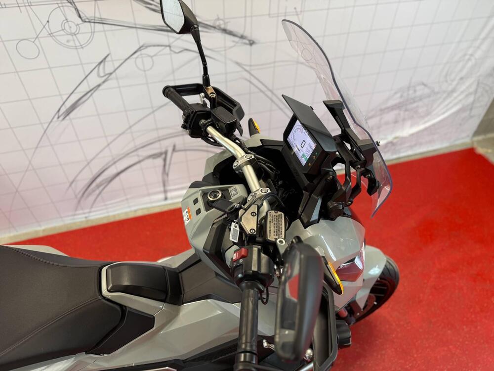 Honda X-ADV 750 DCT (2021 - 24) (8)