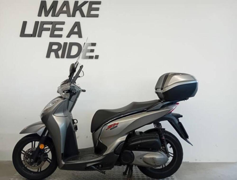 Honda SH 300 i (2006 - 10) (2)