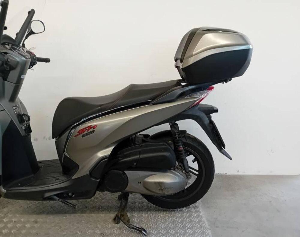 Honda SH 300 i (2006 - 10) (5)