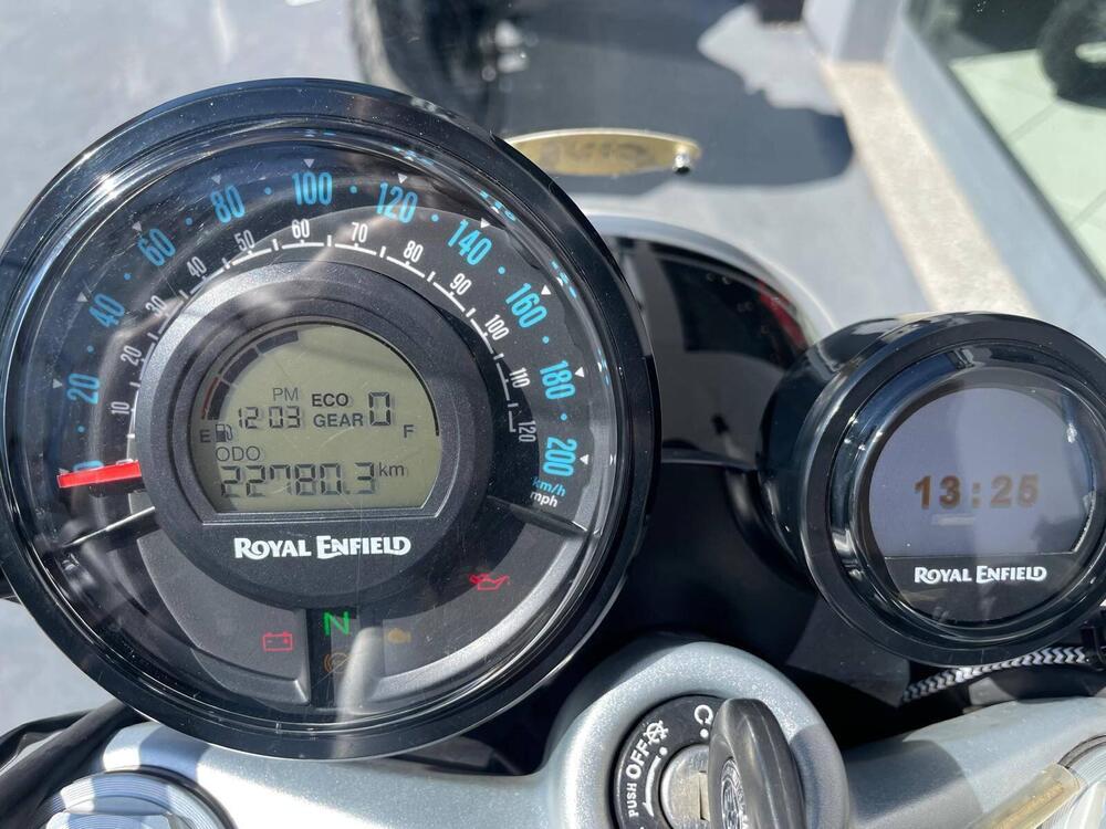 Royal Enfield Super Meteor 650 (2023 - 26) (7)