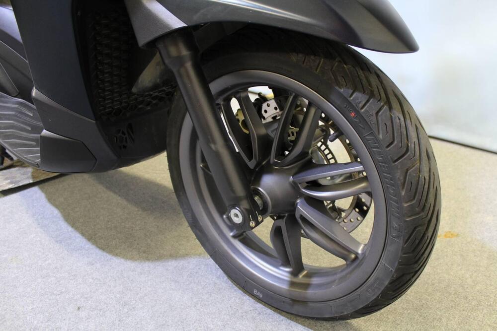 Piaggio Beverly 300 S ABS-ASR (2021 - 25) (6)