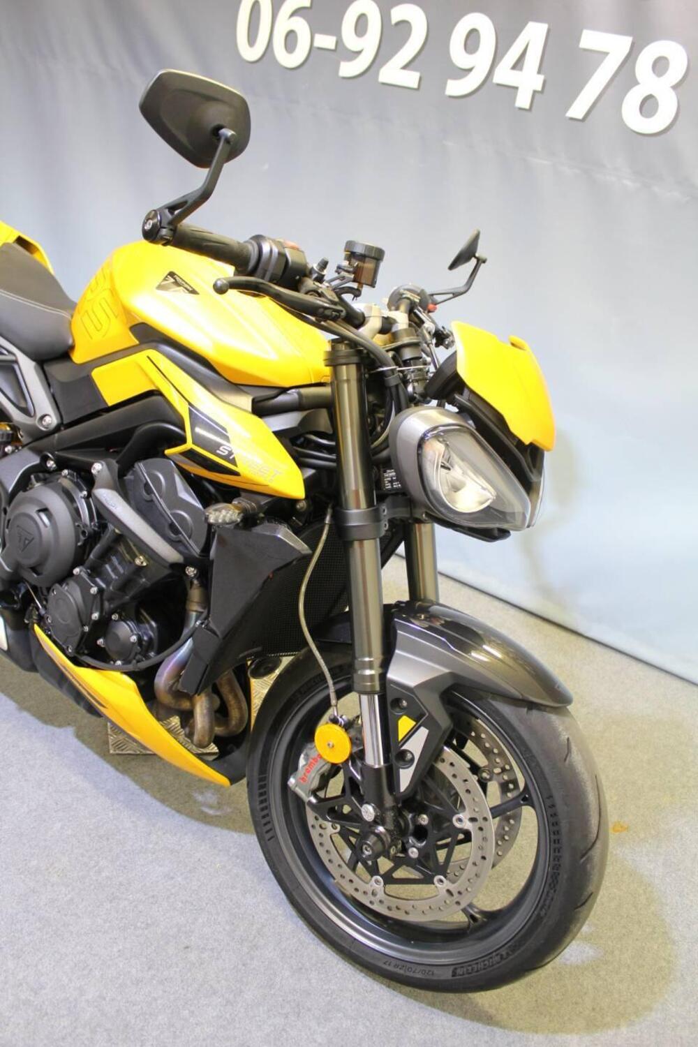 Triumph Street Triple 765 RS (2023 - 26) (8)