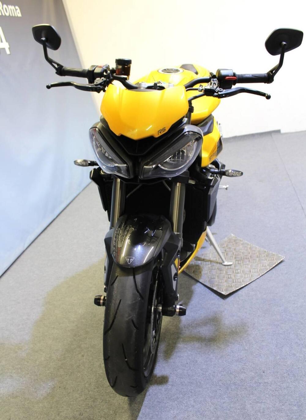 Triumph Street Triple 765 RS (2023 - 26) (13)
