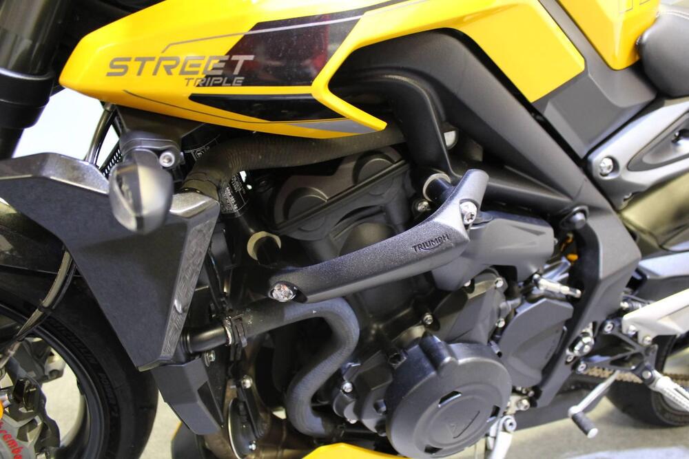 Triumph Street Triple 765 RS (2023 - 26) (17)
