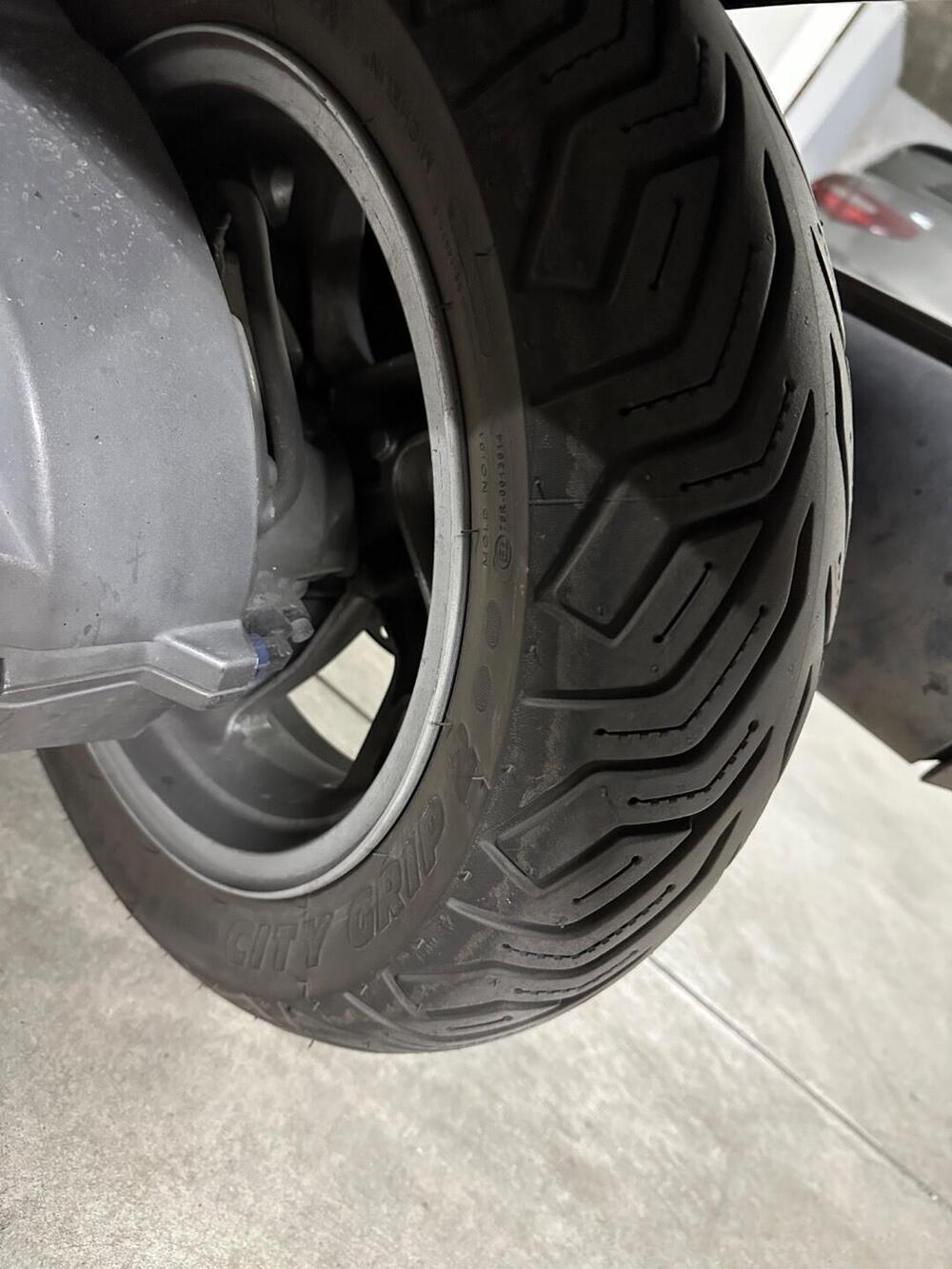 Suzuki Burgman AN 400 Limited Edition (2006 - 09) (5)