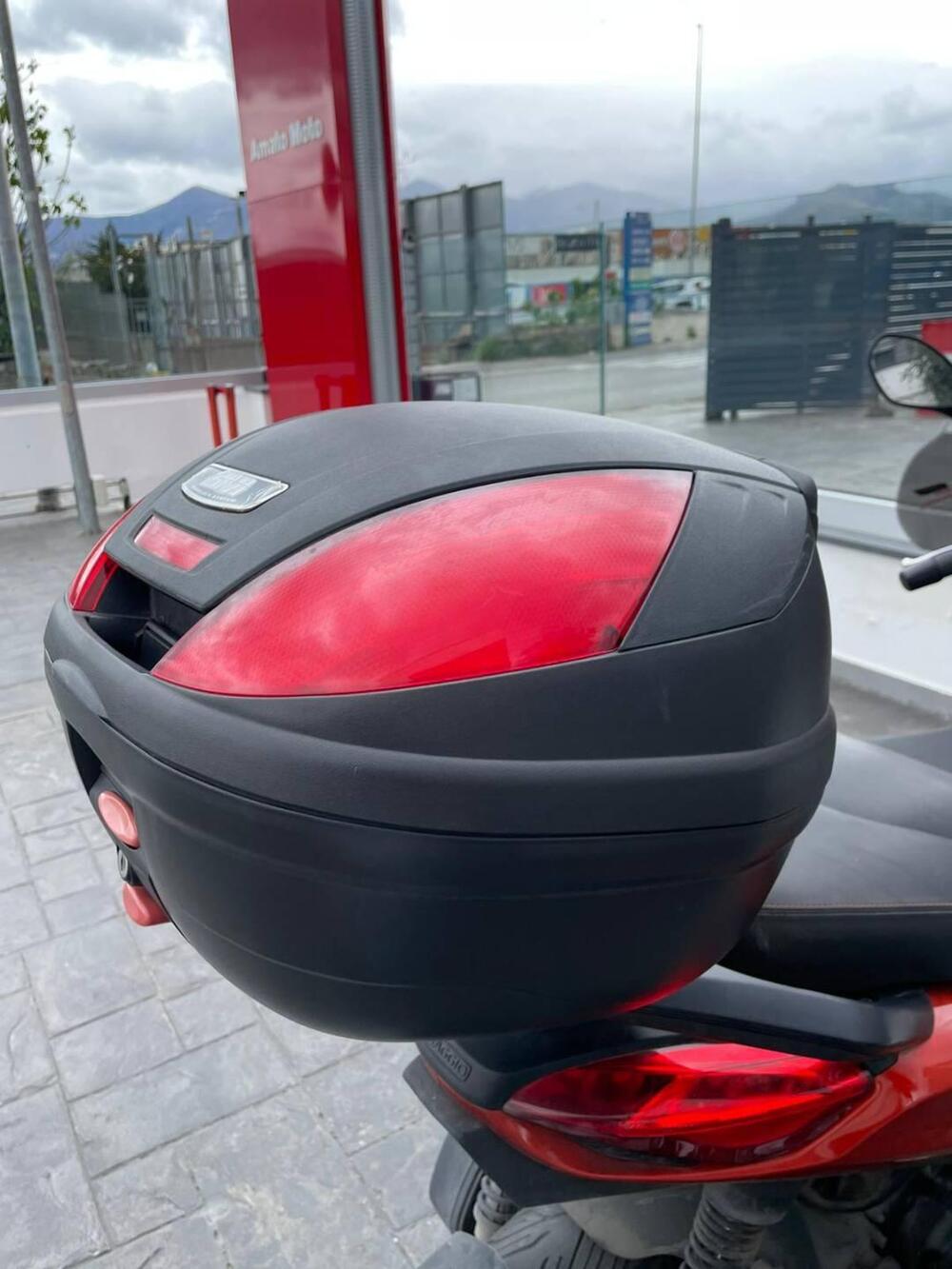 Piaggio Beverly 300 ABS-ASR (2021 - 25) (3)