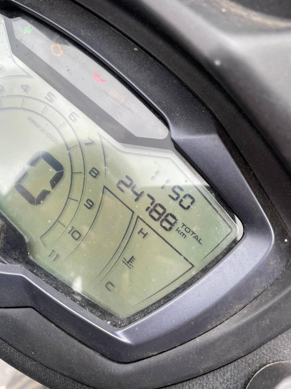 Piaggio Beverly 300 ABS-ASR (2021 - 25) (4)