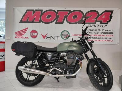 Moto Guzzi V7 Stone (2012 - 15) usata