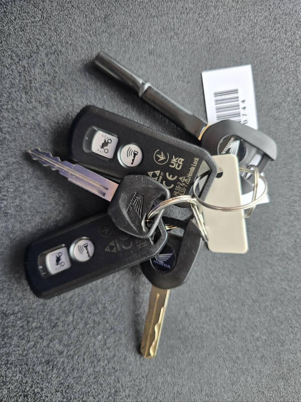 Honda X-ADV 750 DCT (2021 - 24) (9)