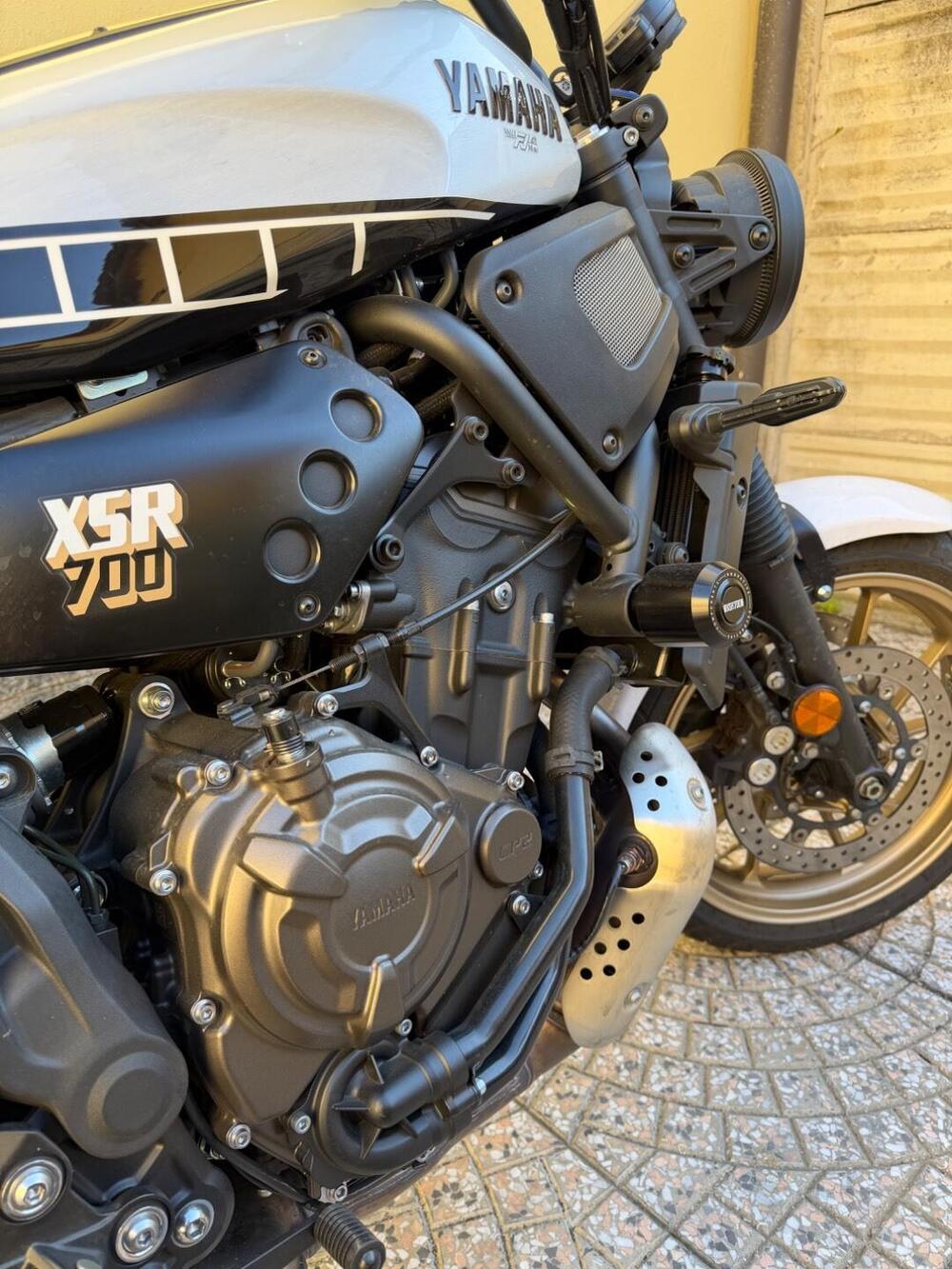 Yamaha XSR 700 Legacy (2023 - 26) (4)