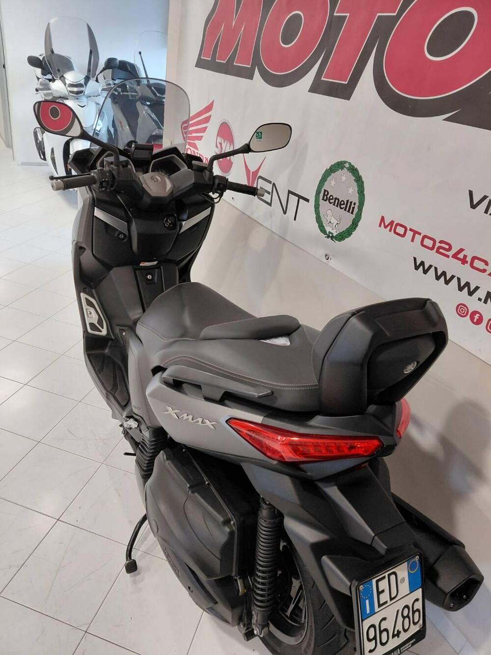 Yamaha X-Max 400 ABS (2013 - 16) (2)