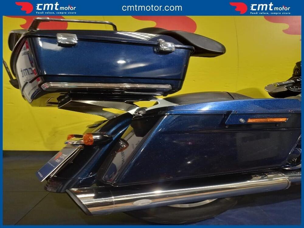 Harley-Davidson 1690 Street Glide (2011 - 13) - FLHX (7)