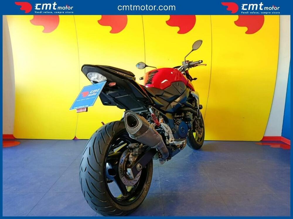 Suzuki GSR 750 (2010 - 15) (4)