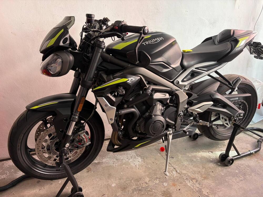 Triumph Street Triple RS (2020 - 22) (2)