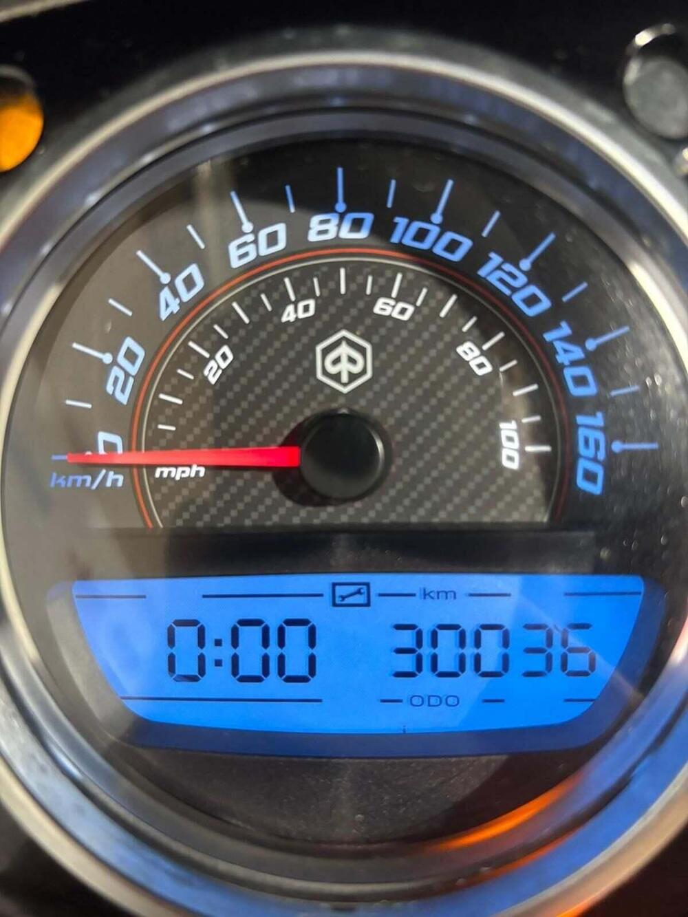 Piaggio Beverly 350 ABS (2016 - 20) (5)