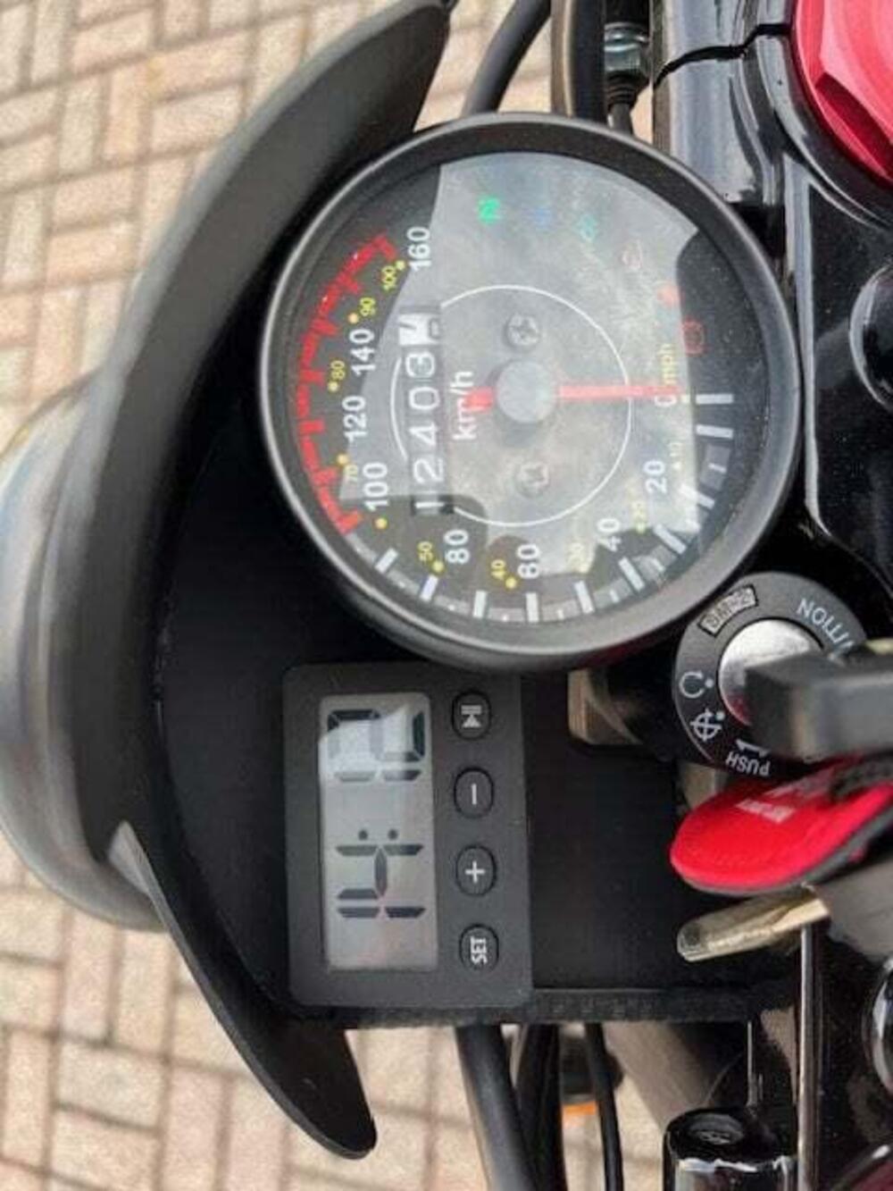 Vervemoto Tracker 250i (2019 - 24) (10)