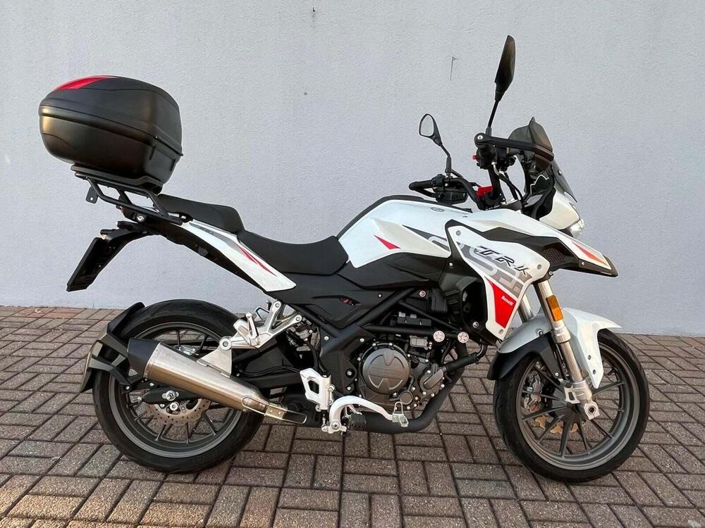 Benelli TRK 251 (2022 - 25) (3)