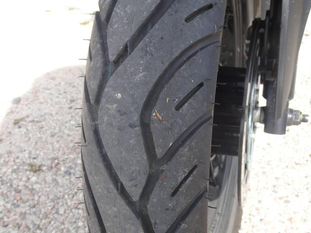 Kymco Agility 200i R16 + (2021 - 25) (9)