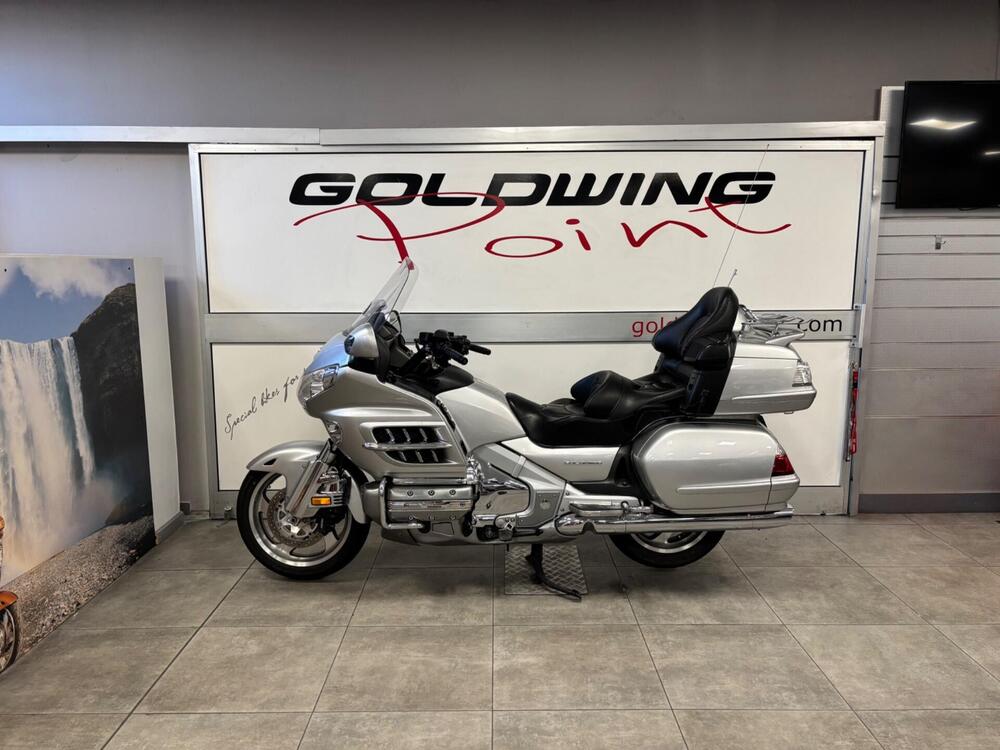Honda GL 1800 Gold Wing (2007 - 11) (2)
