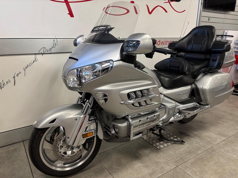 Honda GL 1800 Gold Wing (2007 - 11) (3)