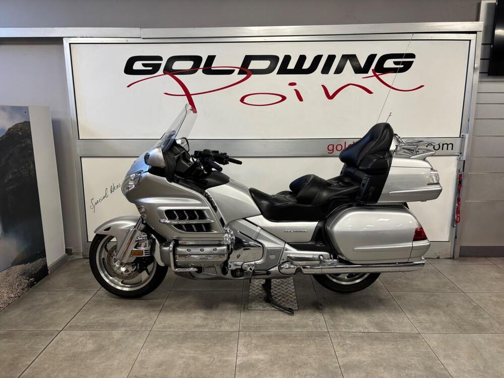 Honda GL 1800 Gold Wing (2007 - 11) (4)