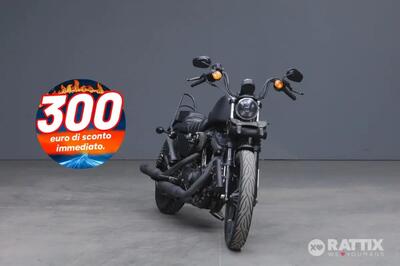 Harley-Davidson 883 Iron (2017 - 20) - XL 883N usata