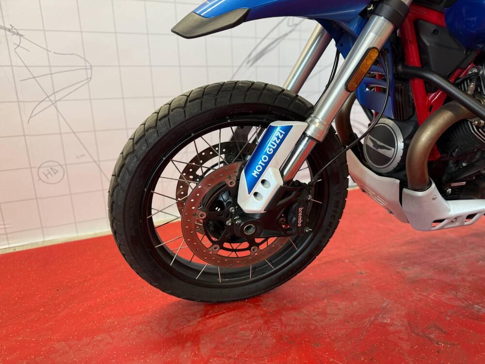 Moto Guzzi V85 TT (2021 - 23) (13)