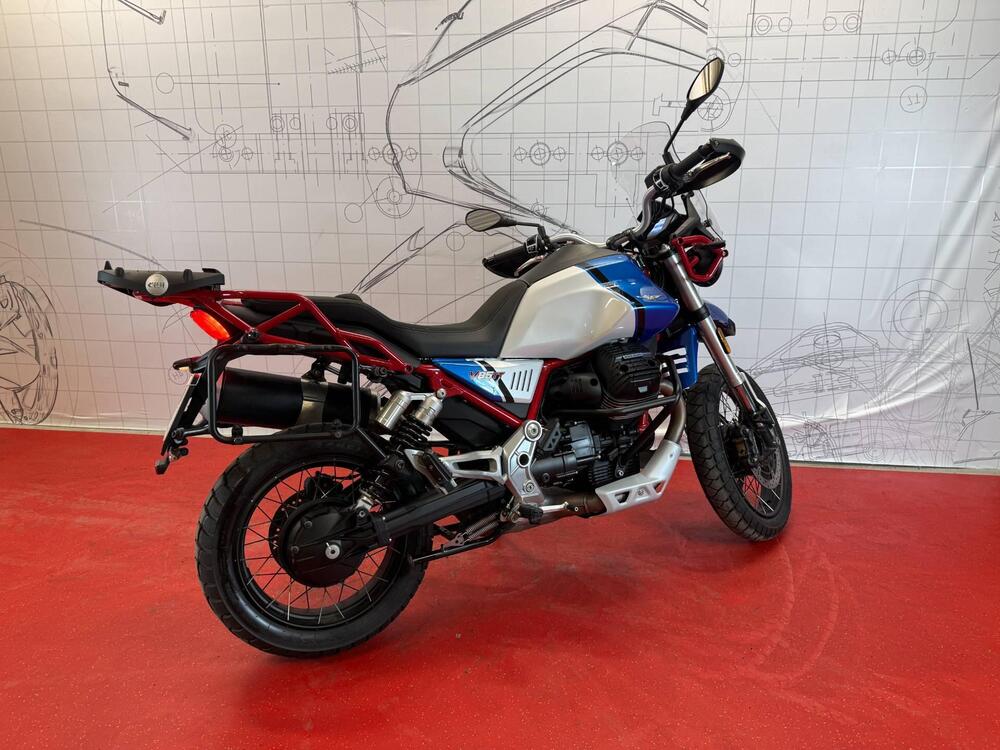 Moto Guzzi V85 TT (2021 - 23) (3)