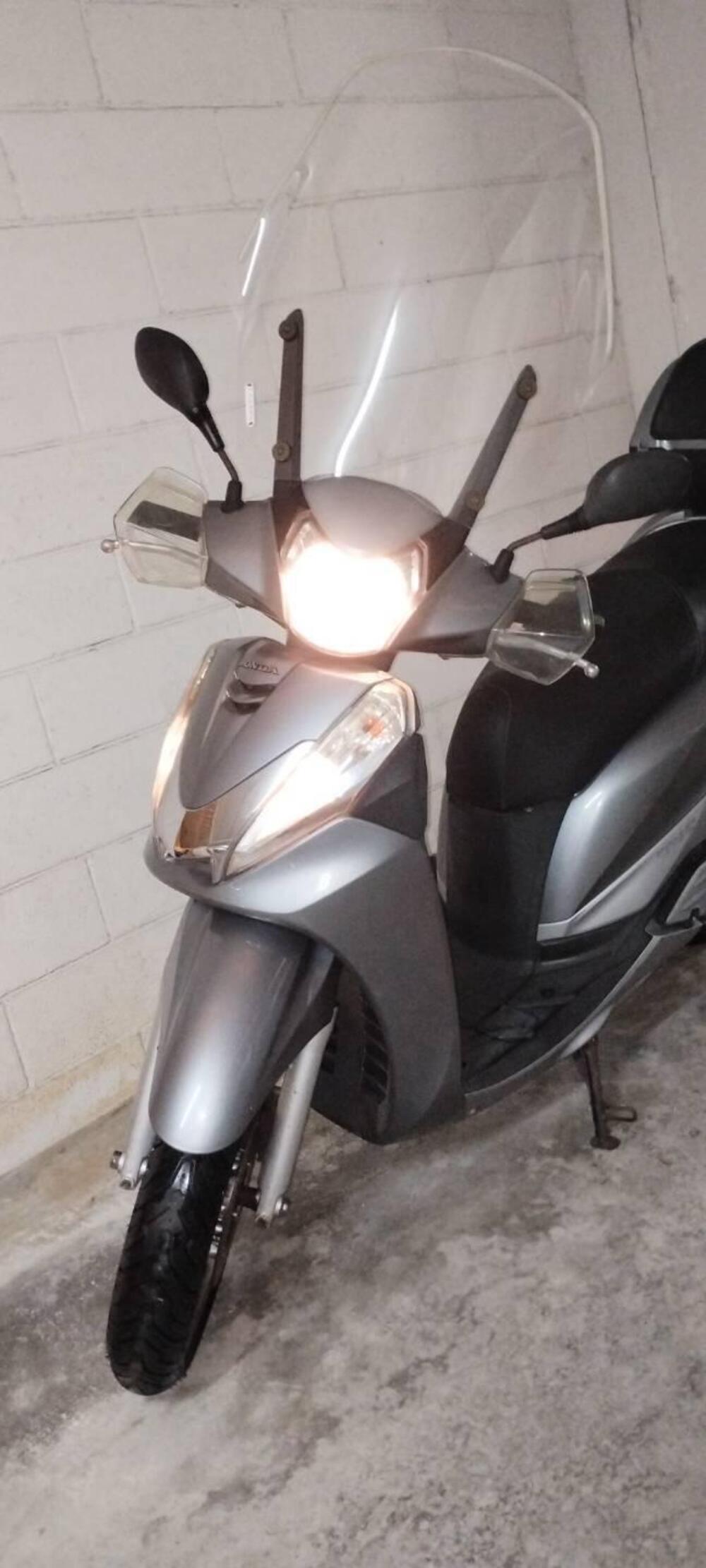 Honda SH 300 i (2011 - 14) (2)