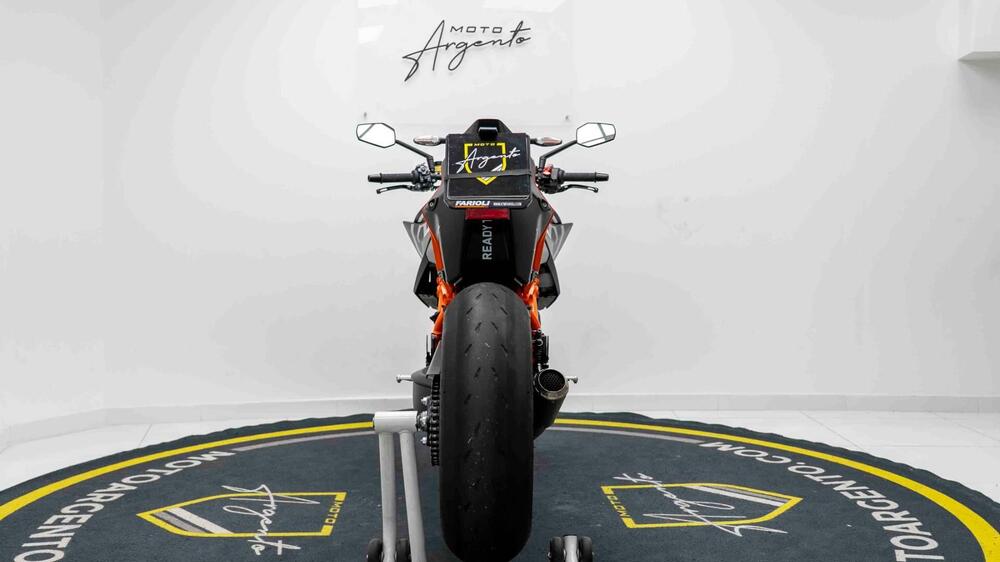 KTM 1290 Super Duke RR (2023) (4)