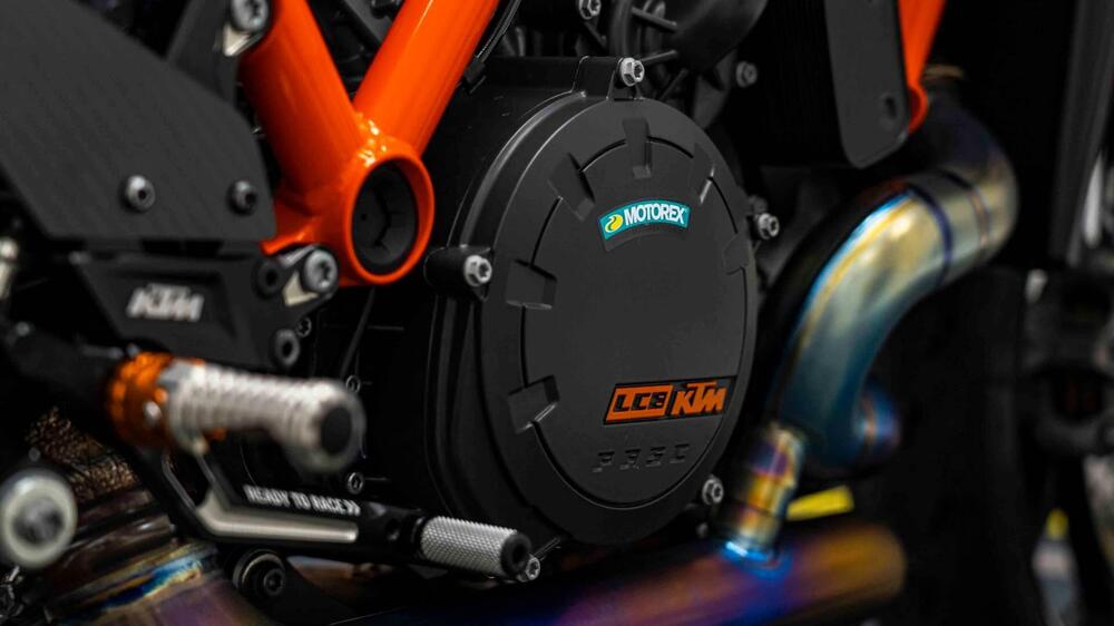 KTM 1290 Super Duke RR (2023) (12)