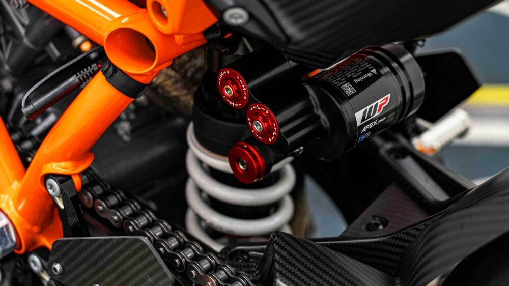 KTM 1290 Super Duke RR (2023) (16)