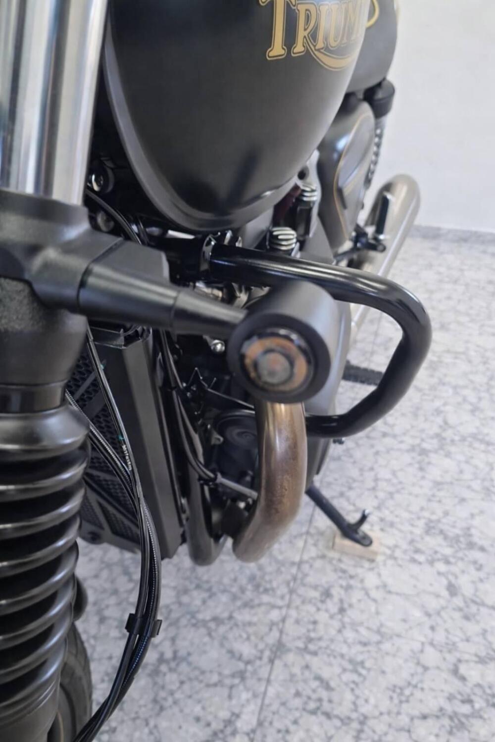 Triumph Street Twin 900 (2021 - 22) (10)