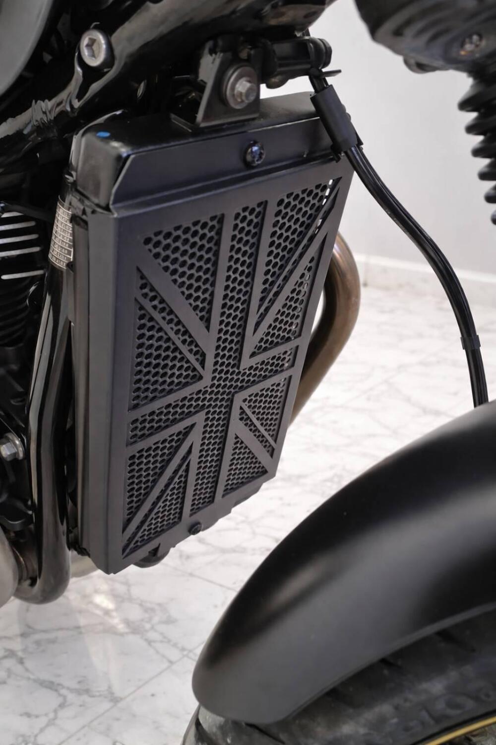 Triumph Street Twin 900 (2021 - 22) (12)