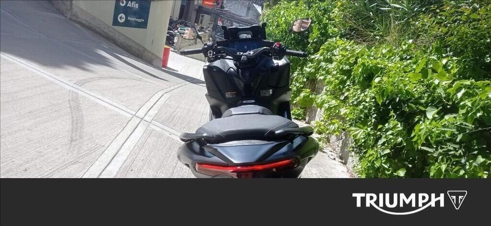 Yamaha T-Max 560 (2022 - 24) (5)