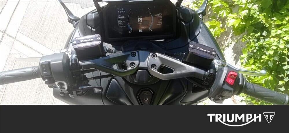 Yamaha T-Max 560 (2022 - 24) (4)